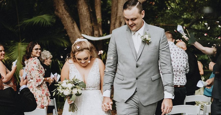 Wedding ceremony being live streamed in the Hunter Valley